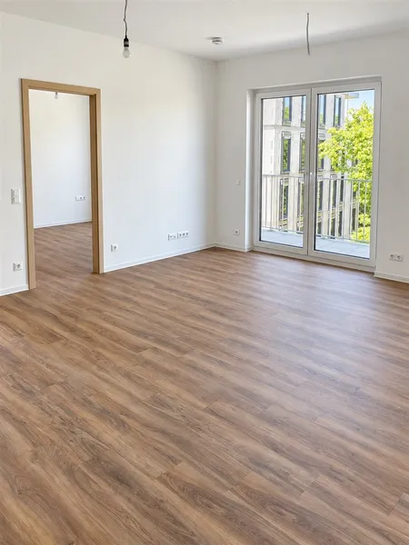 Attraktive 2-Zi.-Wohnung in den Neuen Holländerhöfen mit Balkon und Tiefgaragenplatz — photo 1